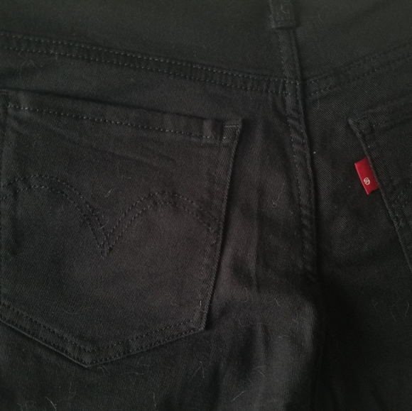 Levi's black denim shorts - Picture 6 of 7